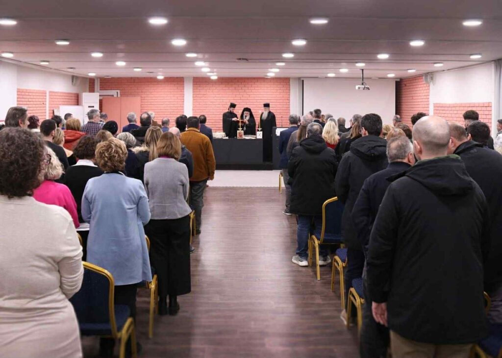 η-κοπή-βασιλόπιτας-στο-διεθνές-πανεπι-1432393