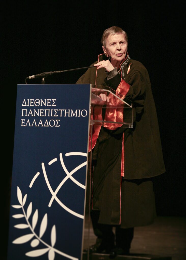 το-διπαε-αποχαιρετά-την-επίτιμη-διδάκ-1437048