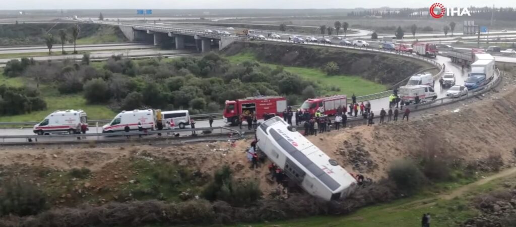 τραγωδία-στην-τουρκία-τροχαίο-με-νεκρ-1431075