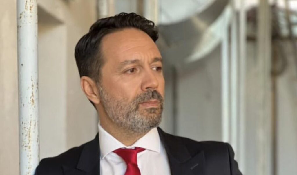 η-πρώτη-αντίδραση-του-γιώργου-κακούση-1433245