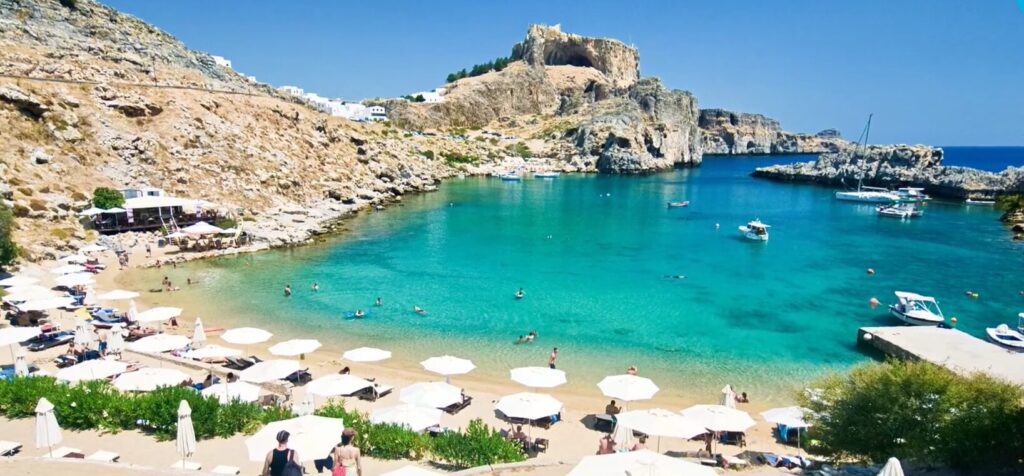 ποιες-3-ελληνικές-παραλίες-βρίσκονται-1439613