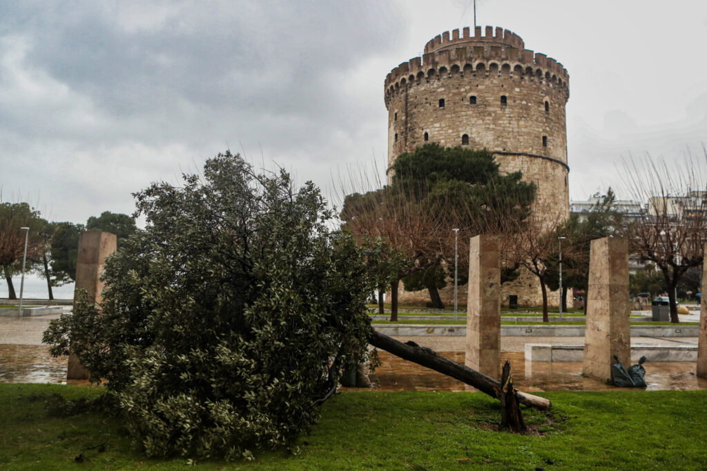 η-κακοκαιρία-σφυροκοπά-όλη-τη-χώρα-π-1431258