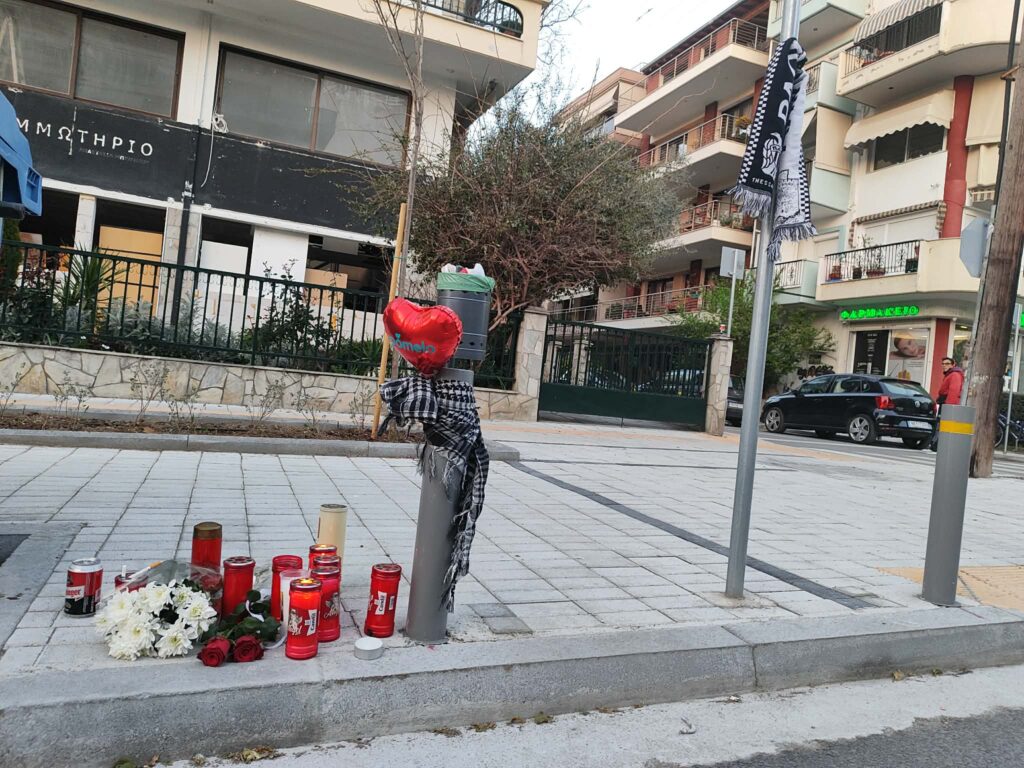 εικόνες-ένα-βουβό-αντίο-στον-20χρονο-1447785