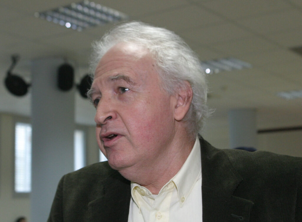 parallaxi-magazine-to-free-press-της-θεσσαλονίκης-1448720