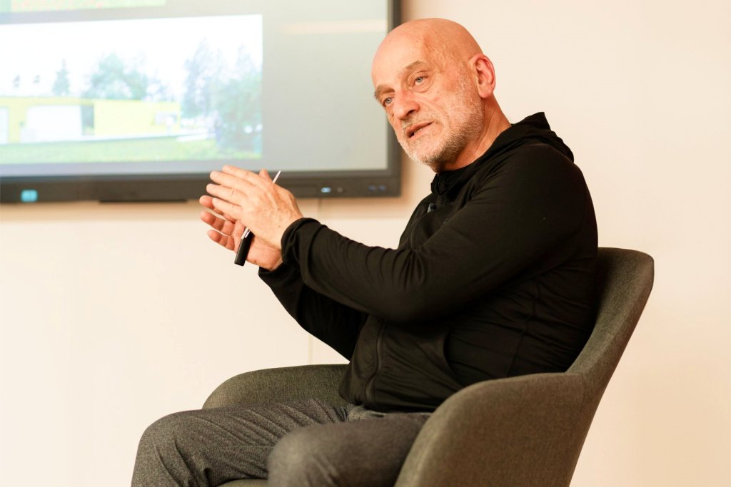 parallaxi-magazine-to-free-press-της-θεσσαλονίκης-1443164