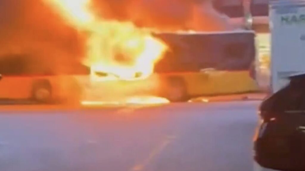 ελβετία-άνδρας-αυτοπυρπολήθηκε-μέσα-1445780