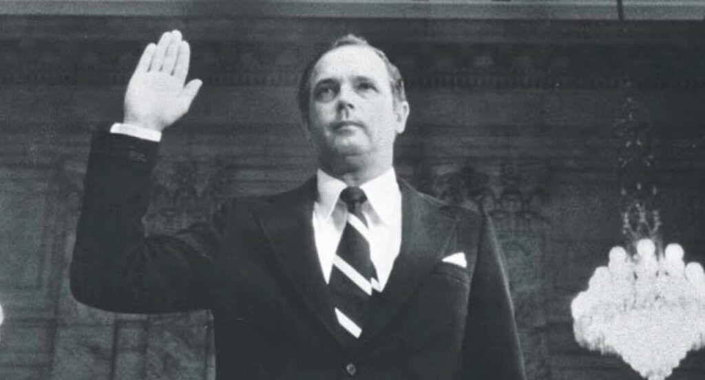 πέθανε-ο-αλεξάντερ-μπάτερφιλντ-πρώην-1445547