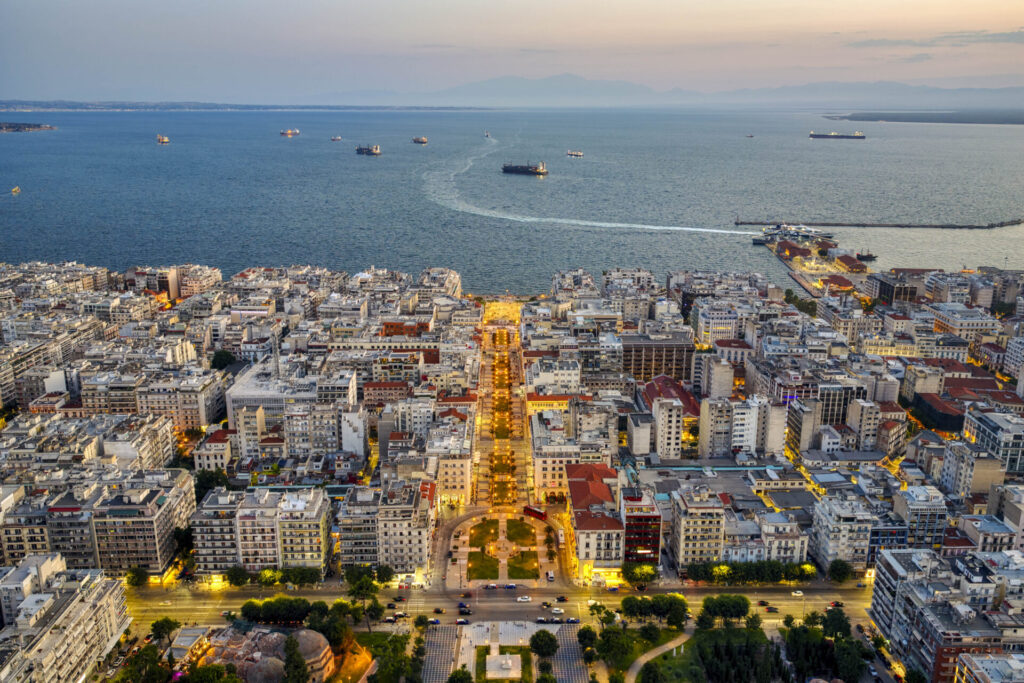 parallaxi-magazine-to-free-press-της-θεσσαλονίκης-1466259