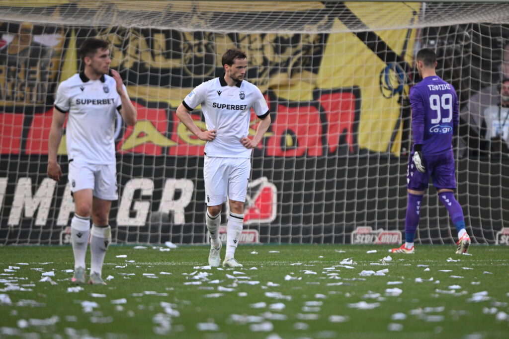 βαριά-ήττα-για-τον-παοκ-απομακρύνεται-1464762