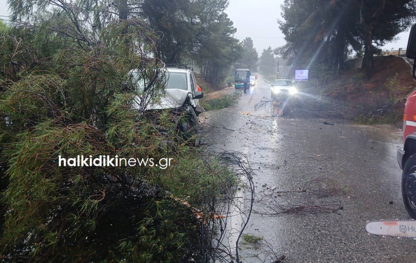 ζημιές-και-προβλήματα-από-την-κακοκαι-1455091