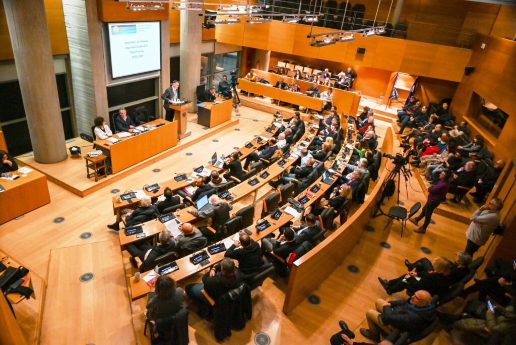 parallaxi-magazine-to-free-press-της-θεσσαλονίκης-1466260