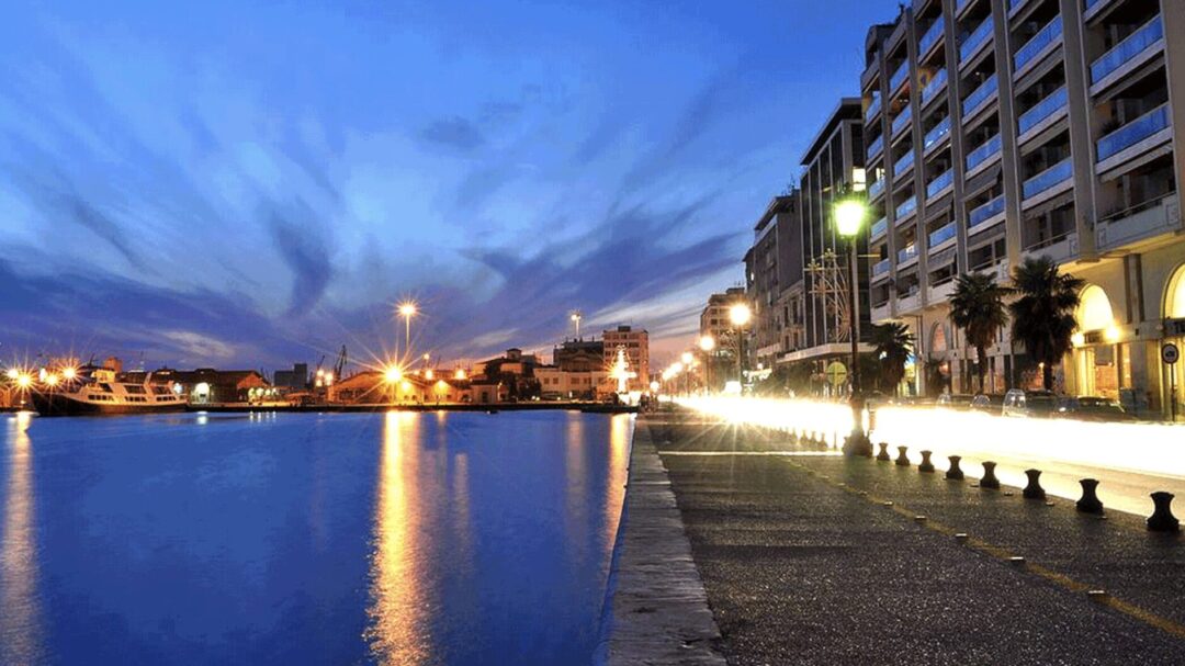 άνθρωπος-στα-σκουπίδια-ξημέρωμα-αγίο-1466263