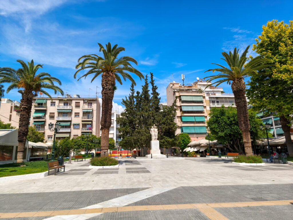 parallaxi-magazine-to-free-press-της-θεσσαλονίκης-1475363