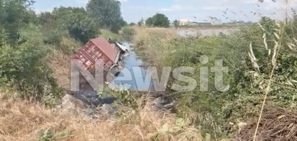 θεσσαλονίκη-νταλίκα-έπεσε-σε-κανάλι-σ-1476357