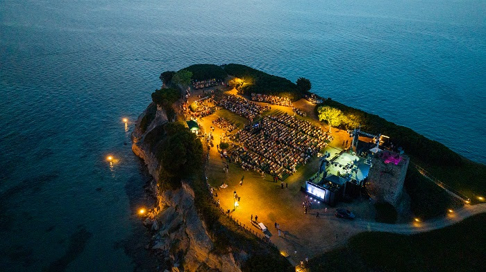 sani-festival-2026-ένα-καλοκαίρι-με-θρυλικές-φωνές-κα-1482703