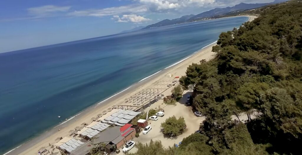 η-μεγαλύτερη-σε-μήκος-παραλία-της-ευρώ-1481680