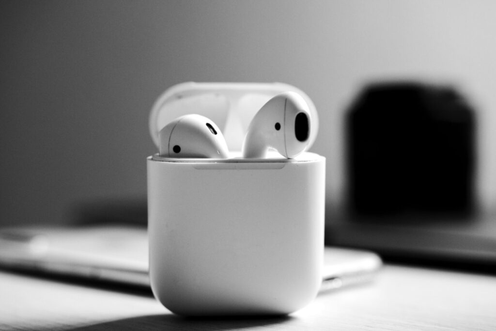 ανησυχία-για-τα-airpods-με-κάμερες-που-ετοιμά-1481921