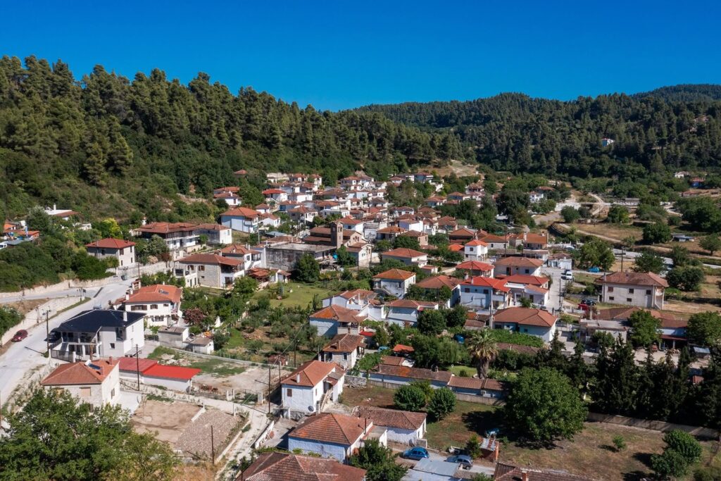 parallaxi-magazine-to-free-press-της-θεσσαλονίκης-1492144