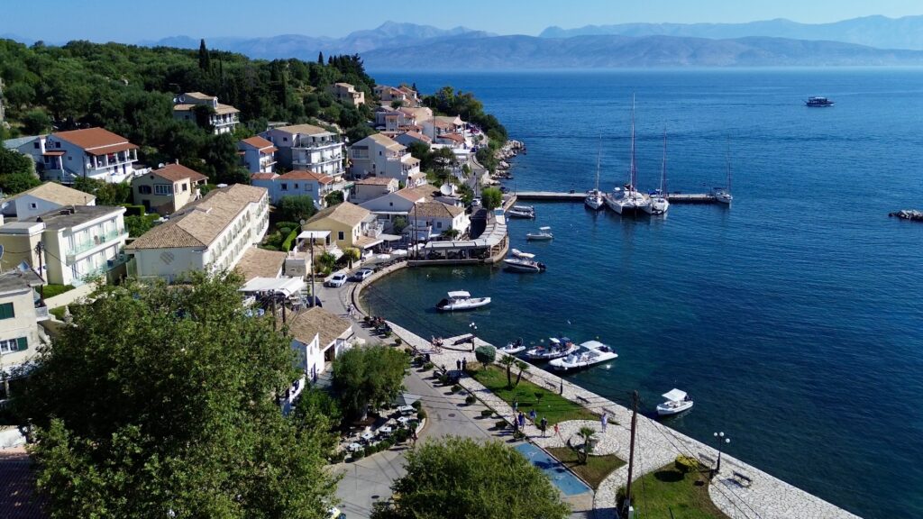 βιντεο-to-γοητευτικό-ελληνικό-χωριό-στο-1497887