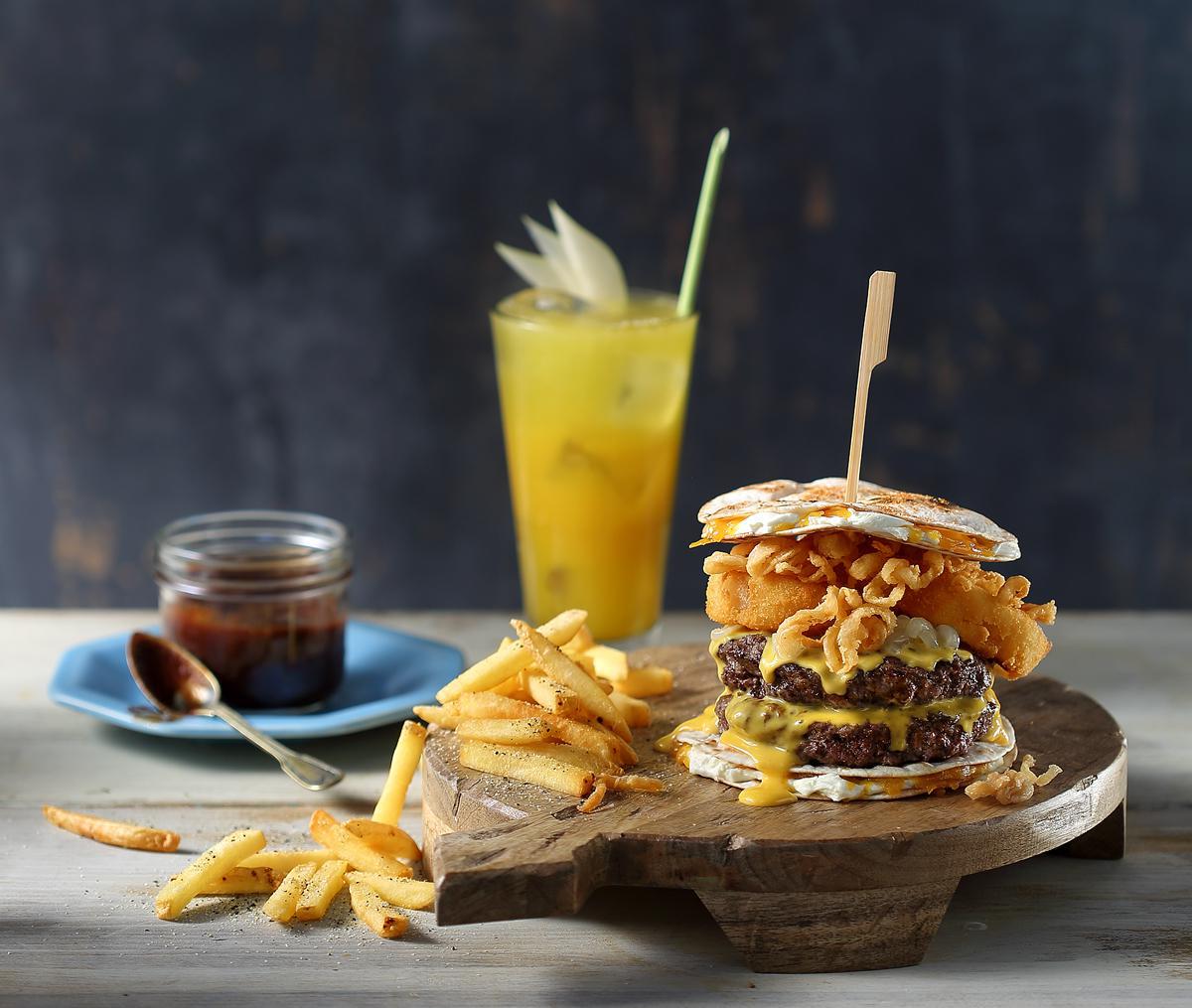 35160512_14553_TGI_R_B-burger