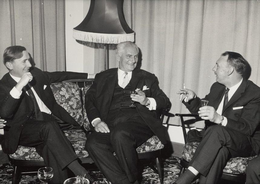 Meeting me agglous apo Murphy