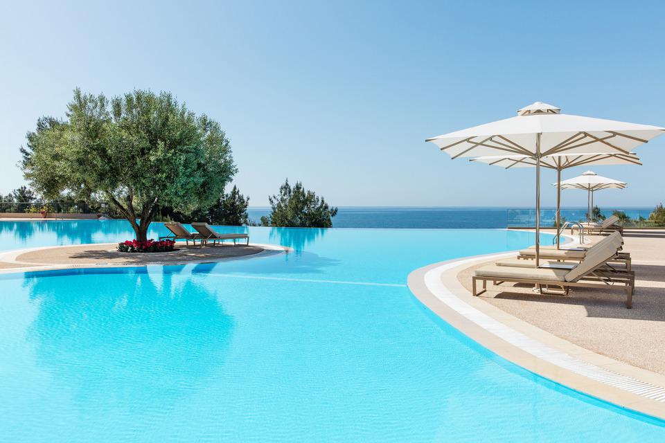 New INFINITY MAIN Pool Ikos Oceania