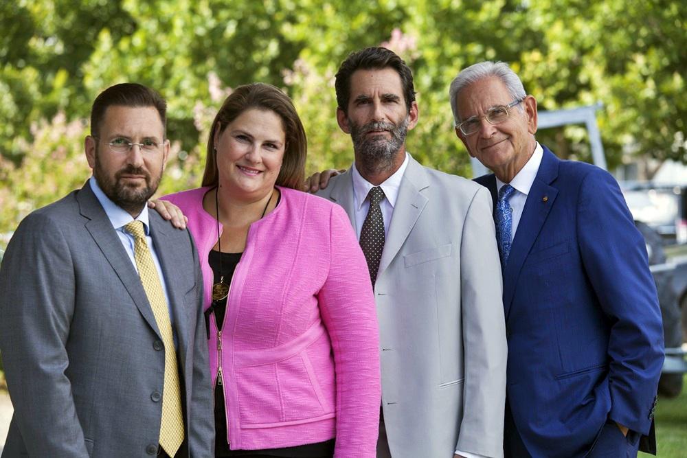 Photo NE ThE BE LE (1)