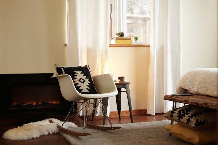 a-reading-nook-in-the-bedroom-on-remodelista