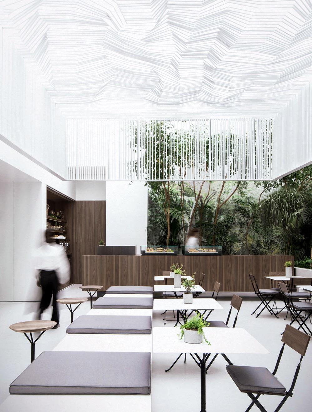 cycladic_cafe_giorgos_sfakianakis_yatzer