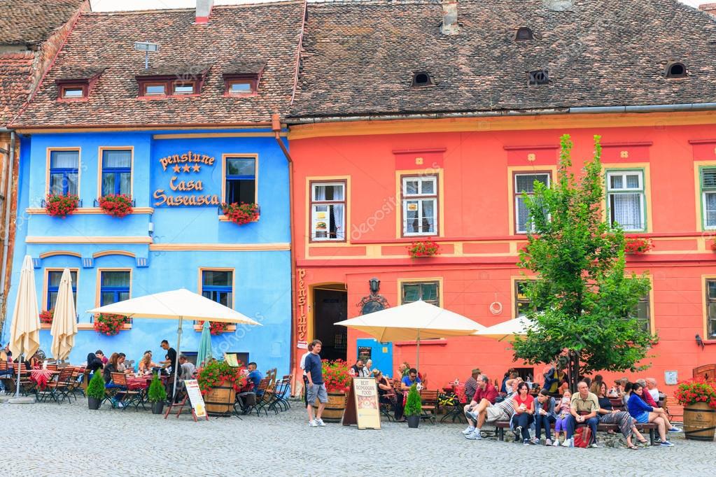 depositphotos_52107541-stock-photo-sighisoara-romania-july-17-unidentified