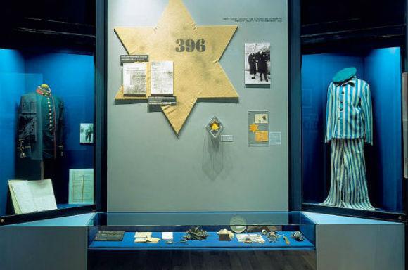 Εβραϊκό Μουσείο: Άγνωστος Τόπος - Parallaxi Magazine
