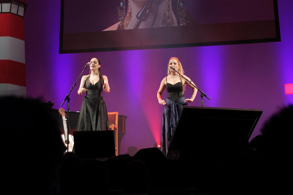 elenh-souzanavougioukli