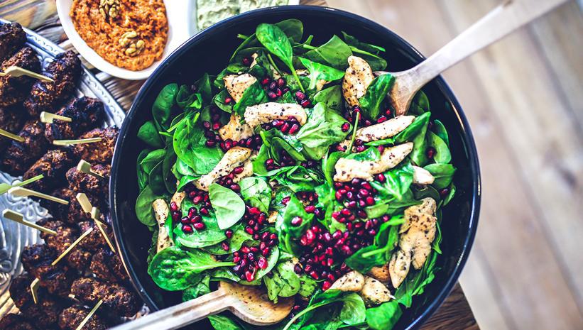 food-salad-healthy-lunch