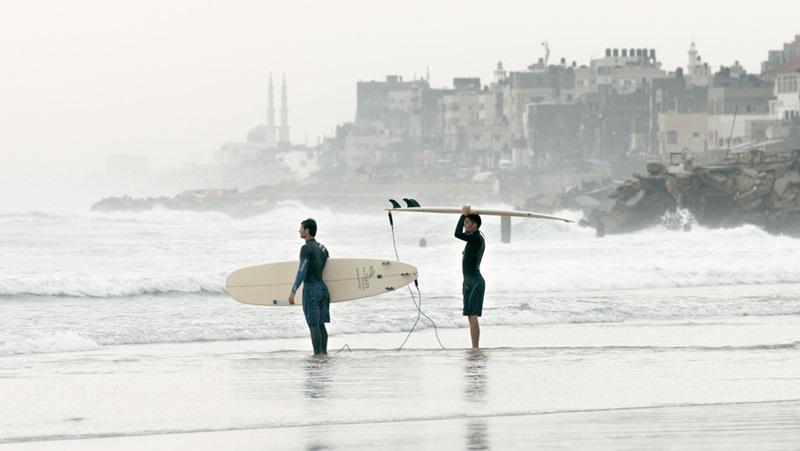 gaza_surf_club__still_1_h_2016
