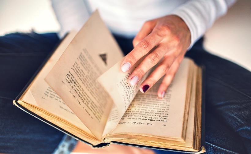 hand-vintage-old-book