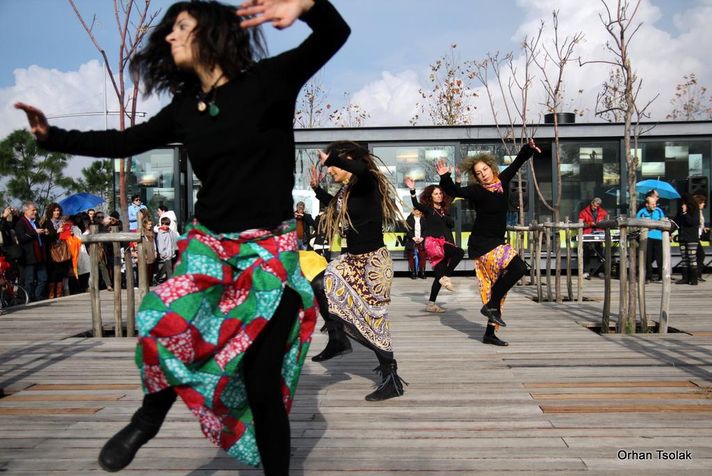 img_43208.jpg img_43208.jpg