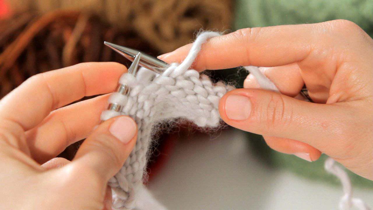 kniting