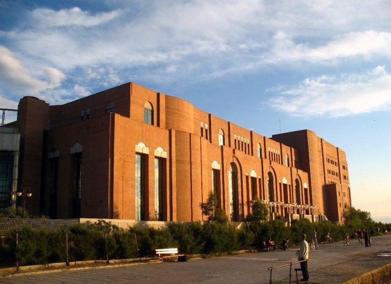 megaromousikhs-800x580