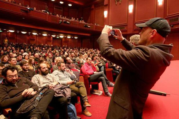 mt_985990_PROBOLH_THS_TANIAS_7852_PAROYSIA_TOY_SKHNOTHETH_ALEKSANTR_FILIP_05-03-2017