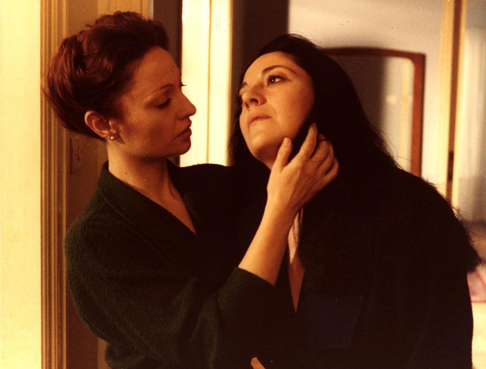 oi dromoi tis agapis einai nyxterinoi