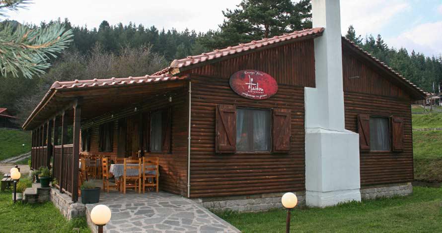 restaurant_outside_side