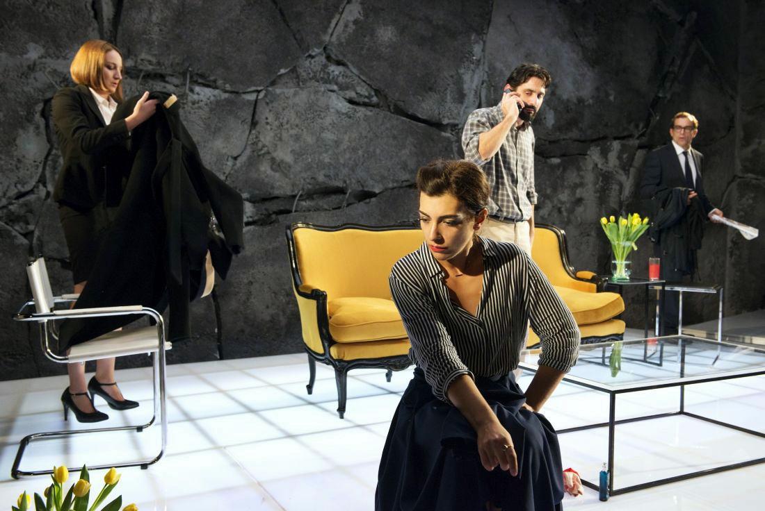 theos_tis_sfagis_2015_09